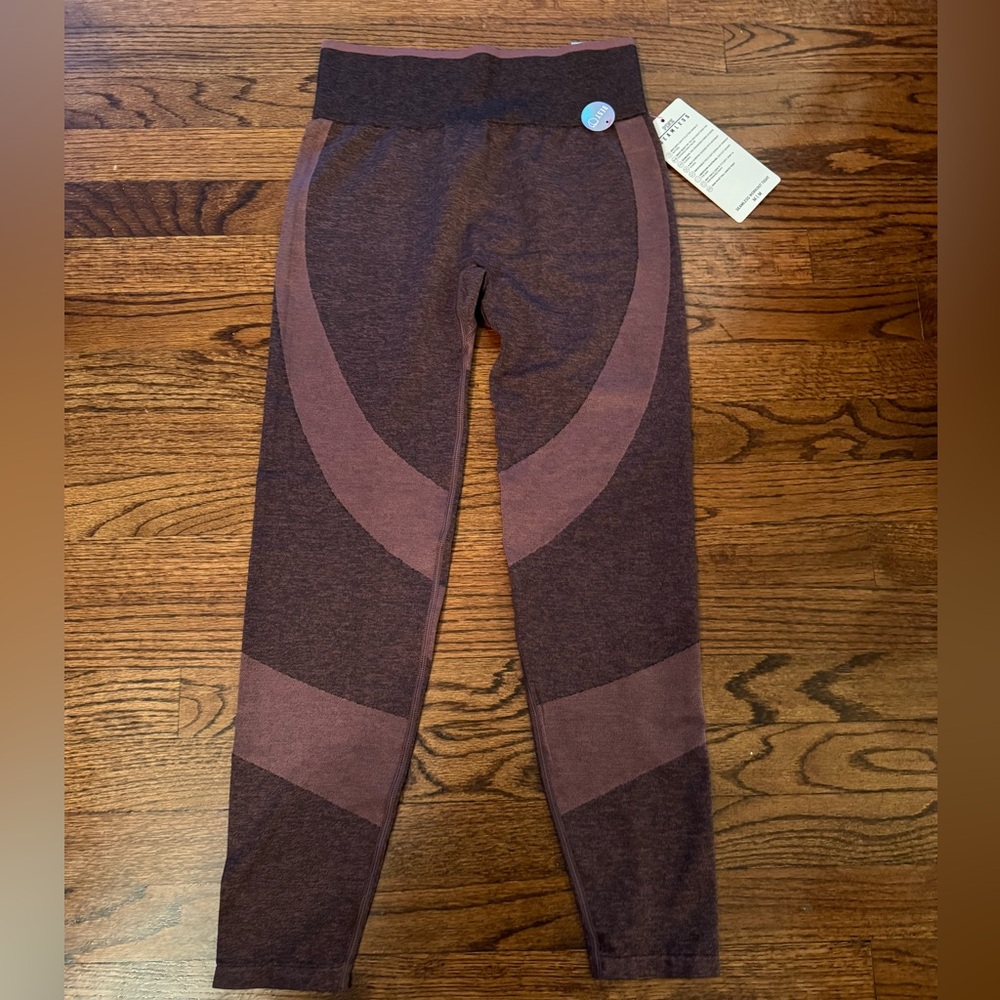 NWT Pink Seamless Workout Tight Leggings